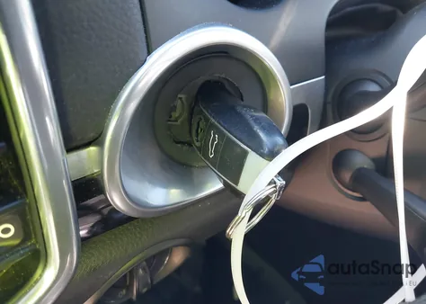 2012 Porsche Cayenne z USA, uszkodzony, nr VIN WP1AA2A24CLA02137